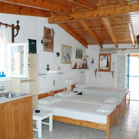 Nikos Rooms And Studios Poros Town Exteriér fotografie
